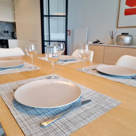 Mbird Riverside 2bd Flat With Garage Appartement