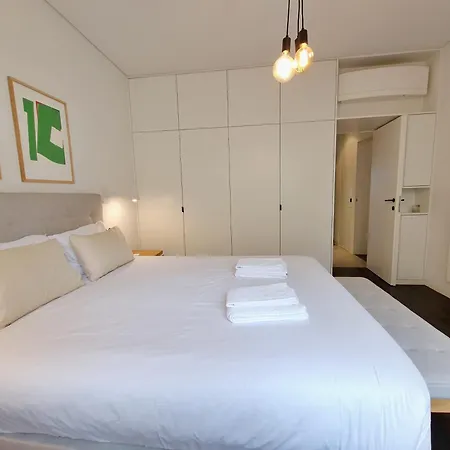 Appartement Mbird Riverside 2bd Flat With Garage Lissabon