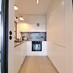 Mbird Riverside 2bd Flat With Garage Appartement