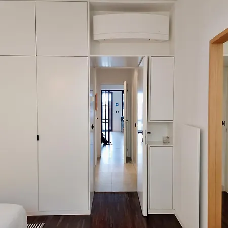 Mbird Riverside 2bd Flat With Garage *