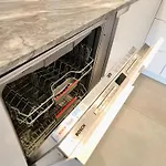 Mbird Riverside 2bd Flat With Garage Apartman *