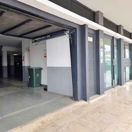 Mbird Riverside 2bd Flat With Garage * Lisbon