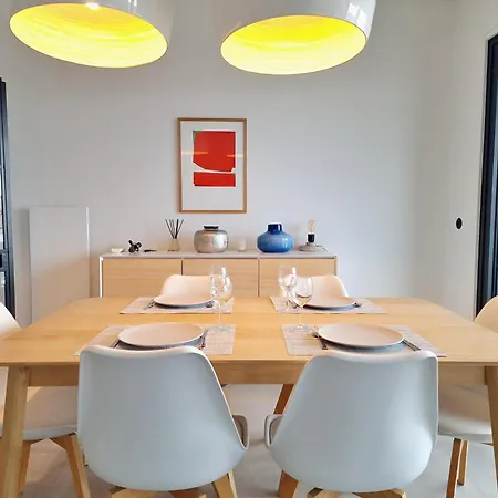 Mbird Riverside 2bd Flat With Garage Lisbon