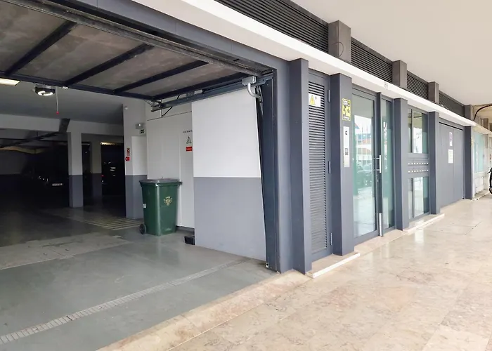 Mbird Riverside 2bd Flat With Garage * Lisboa