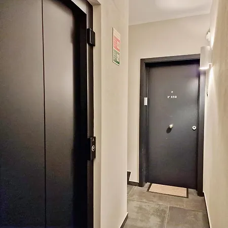 Mbird Riverside 2bd Flat With Garage アパート *