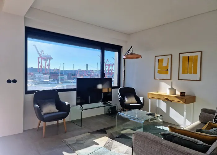 Mbird Riverside 2bd Flat With Garage דירה ליסבון